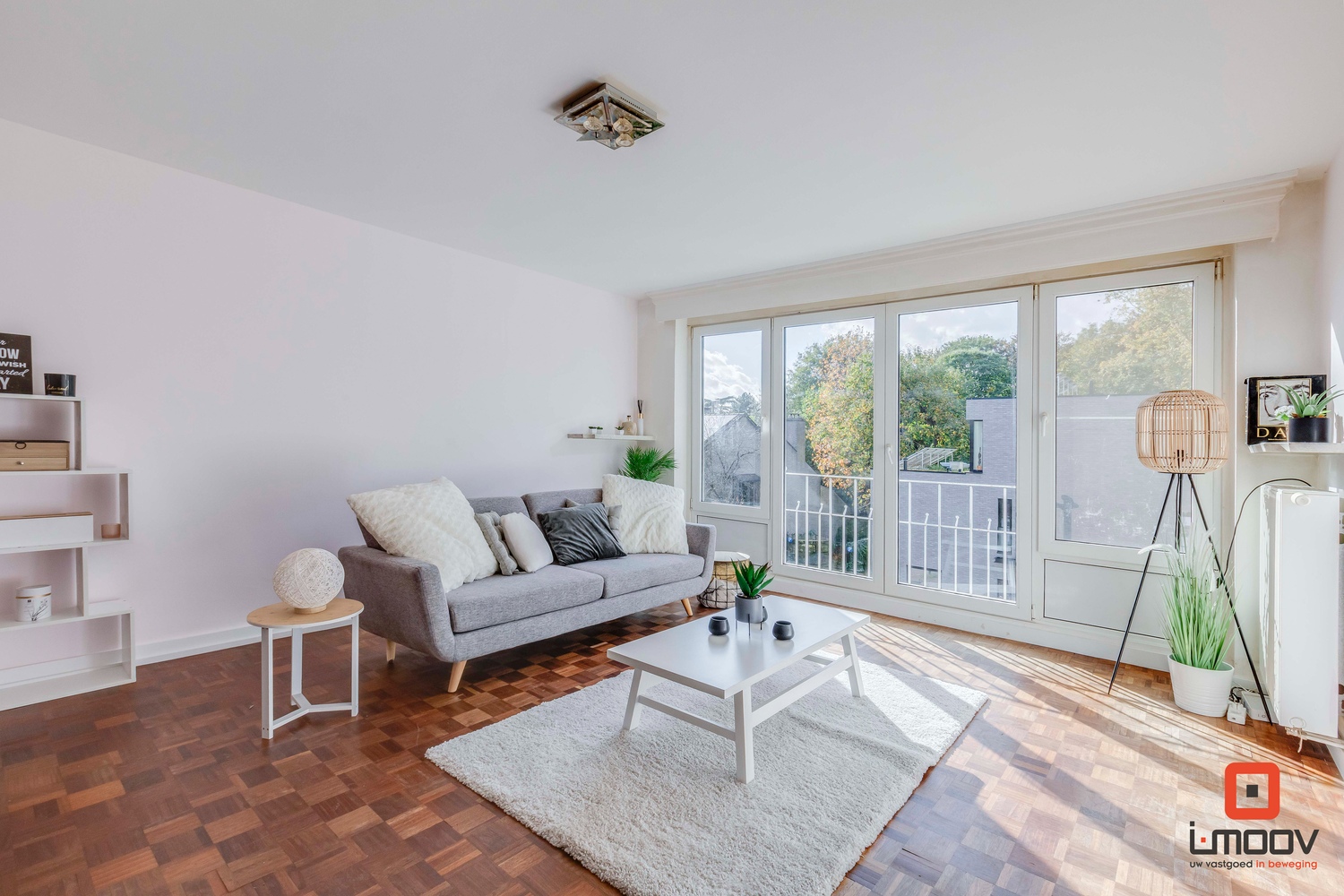 Karaktervol appartement te koop in Sint-Amandsberg. 