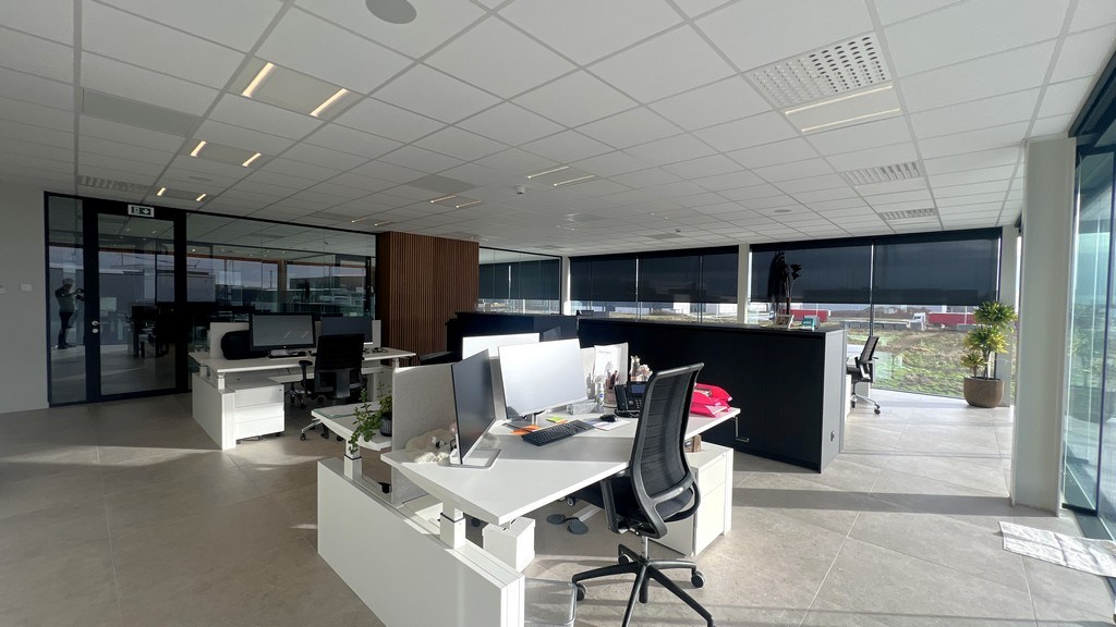 High-end bedrijfsgebouw te huur op bedrijventerrein E17/4 in Lokeren