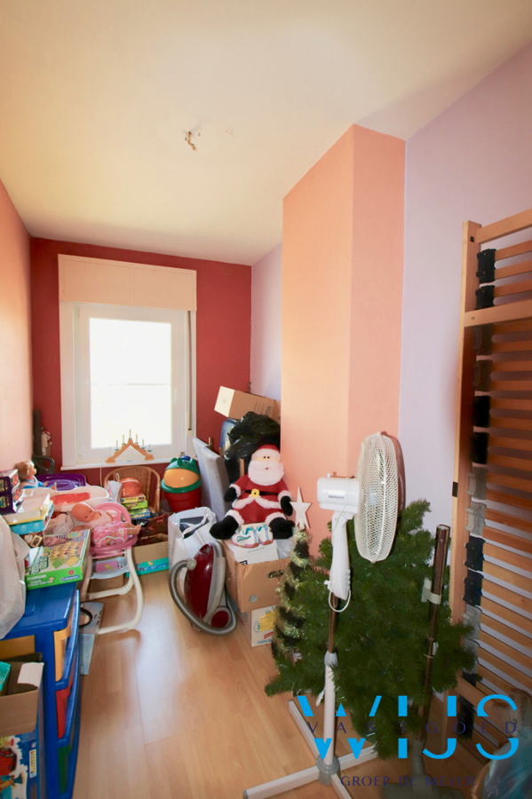 Tof woonhuis op een leuk perceel te MERELBEKE ! 