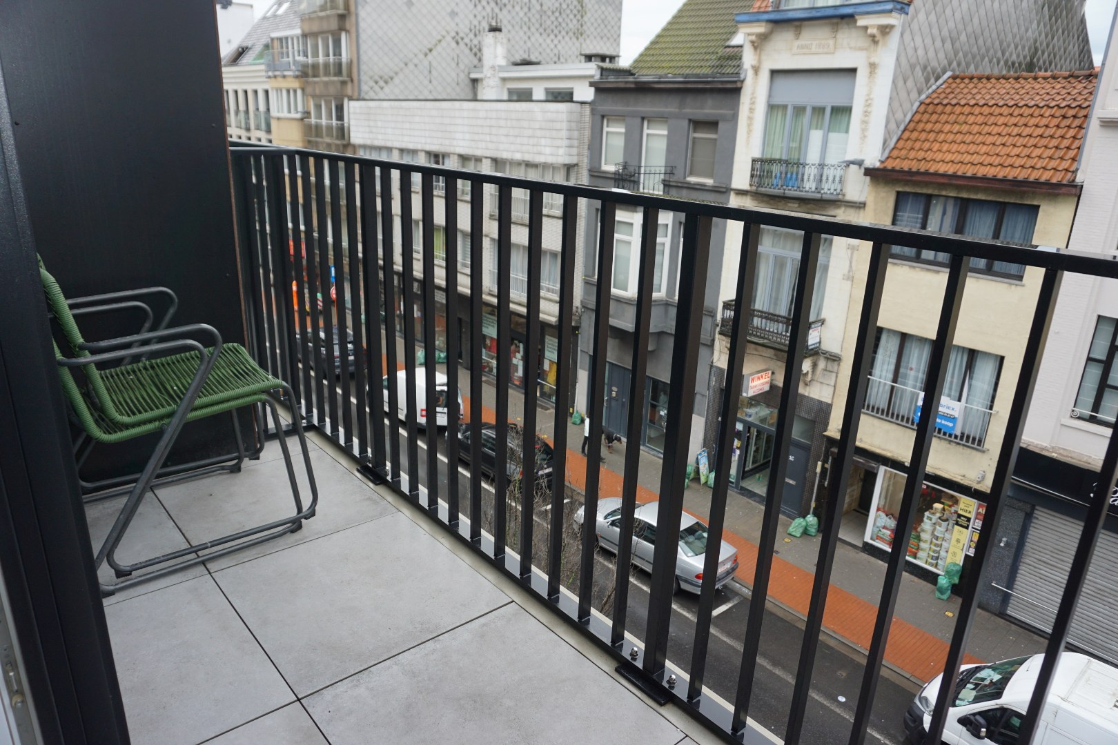 APPARTEMENT RÉCEMMENT CONSTRUIT AVEC 2 CHAMBRES ET PLACE DE PARKING PRÈS DE PETIT PARIS 