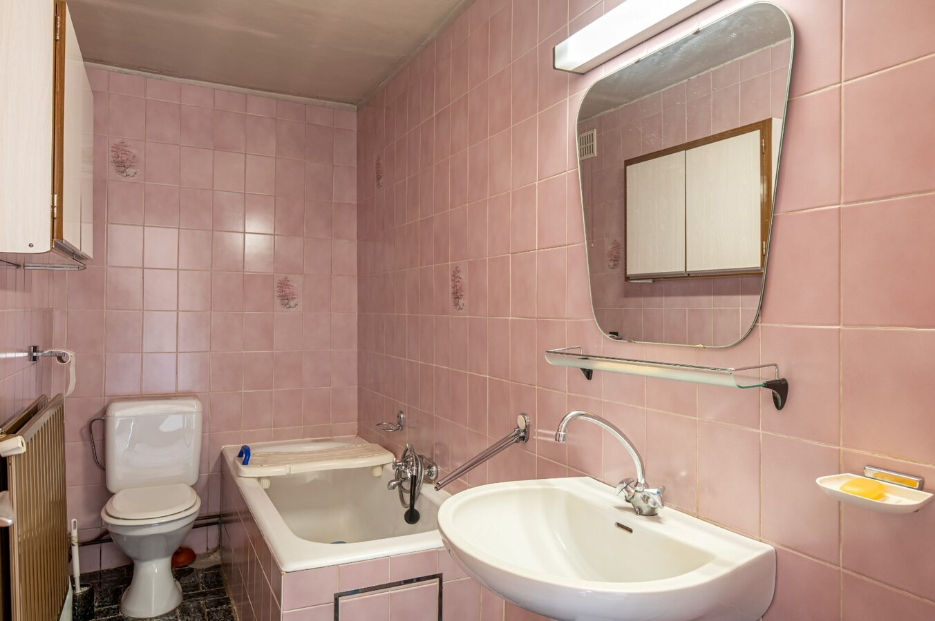 Authentieke hoeve met bijgebouw op 52 a 84 ca 