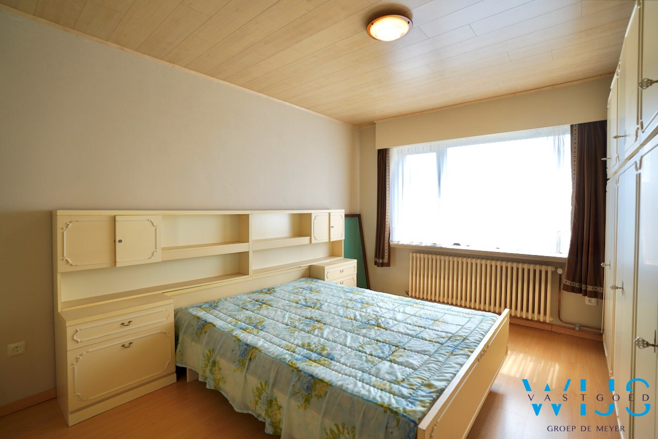 Ruime bungalow op 1000m² met prachtig uitzicht te Boekhoute ! 