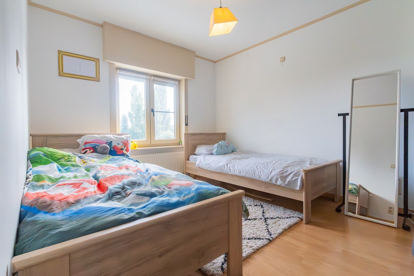 Maison entièrement rénovée, garage, parking, jardin. 