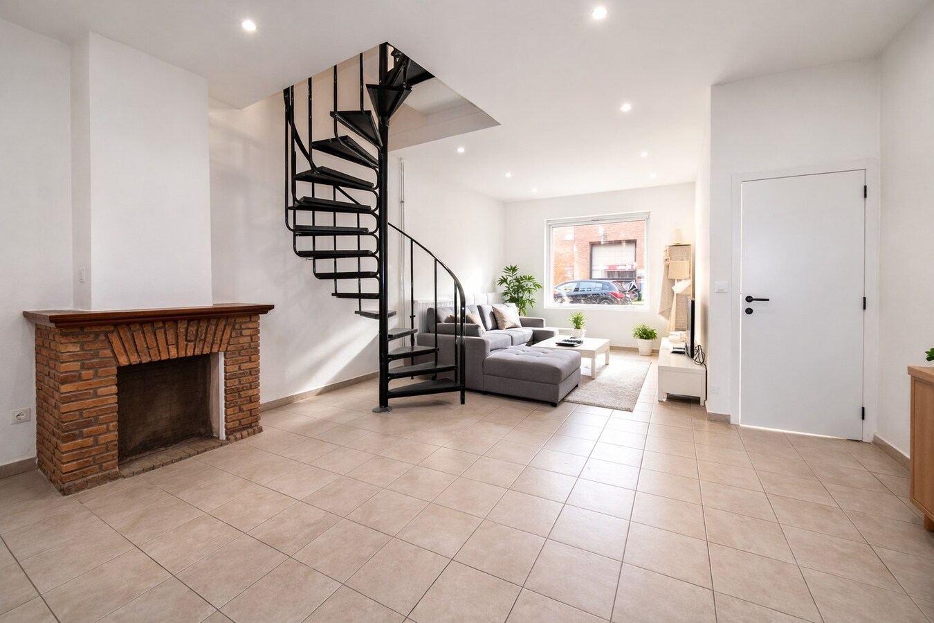 Te koop: Centraal gelegen woning met twee slaapkamers, zolderverdieping, EPC label C én tuin in Sint-Niklaas! 