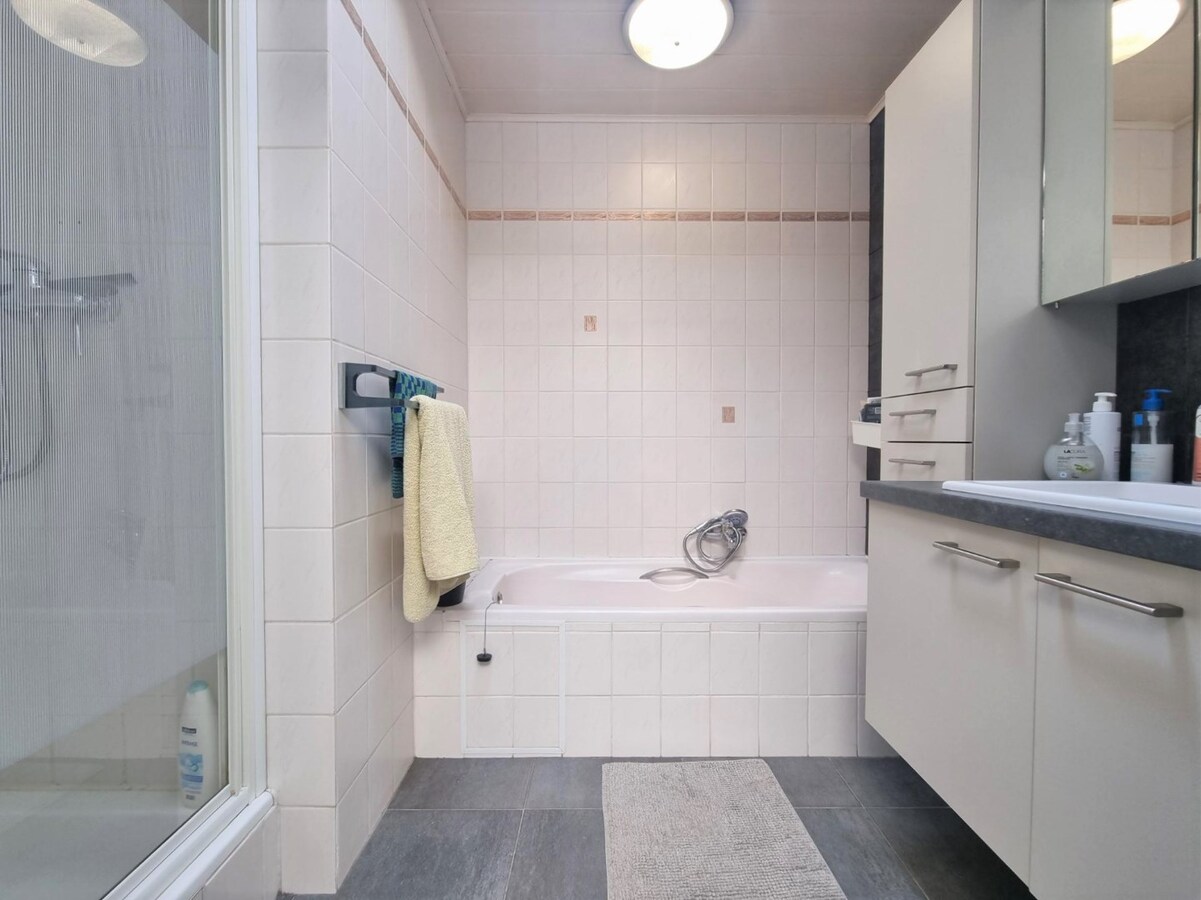 Mooie, karaktervolle &amp; centraal gelegen gezinswoning te Heist 