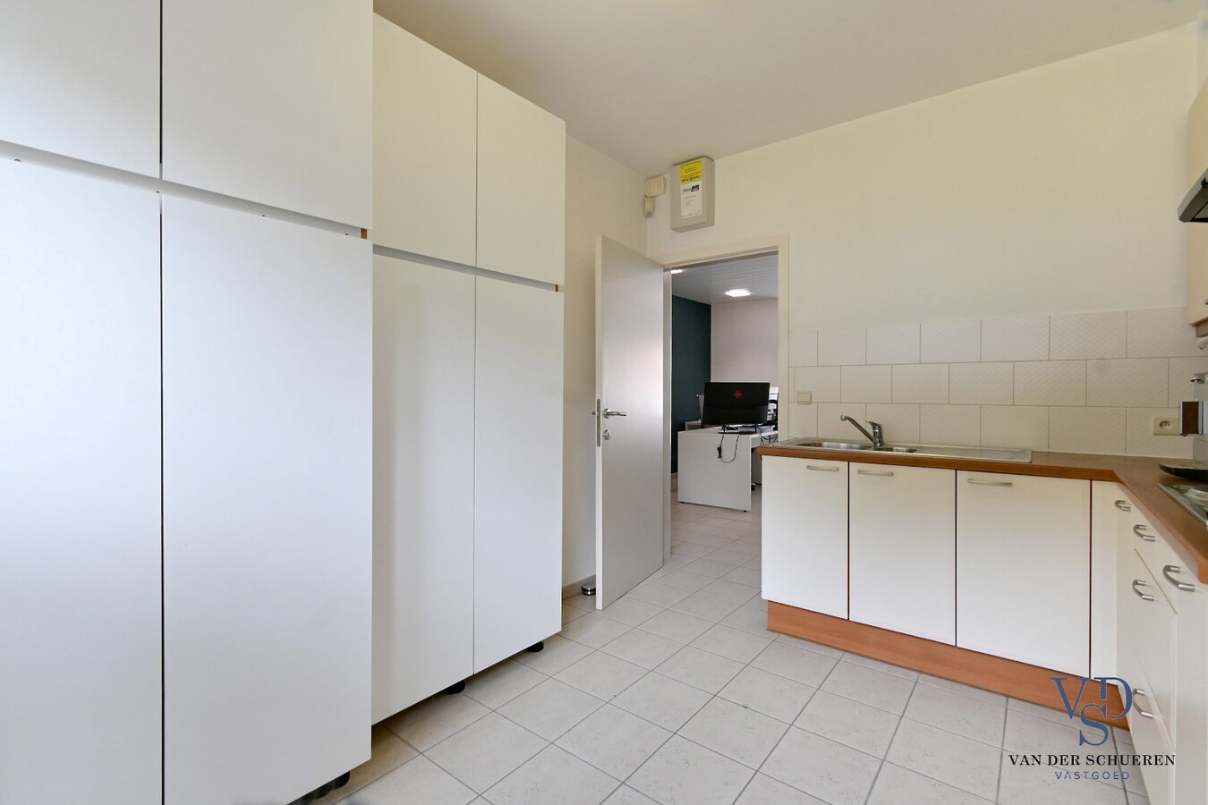 Uitstekend gelegen winkelruimte. 