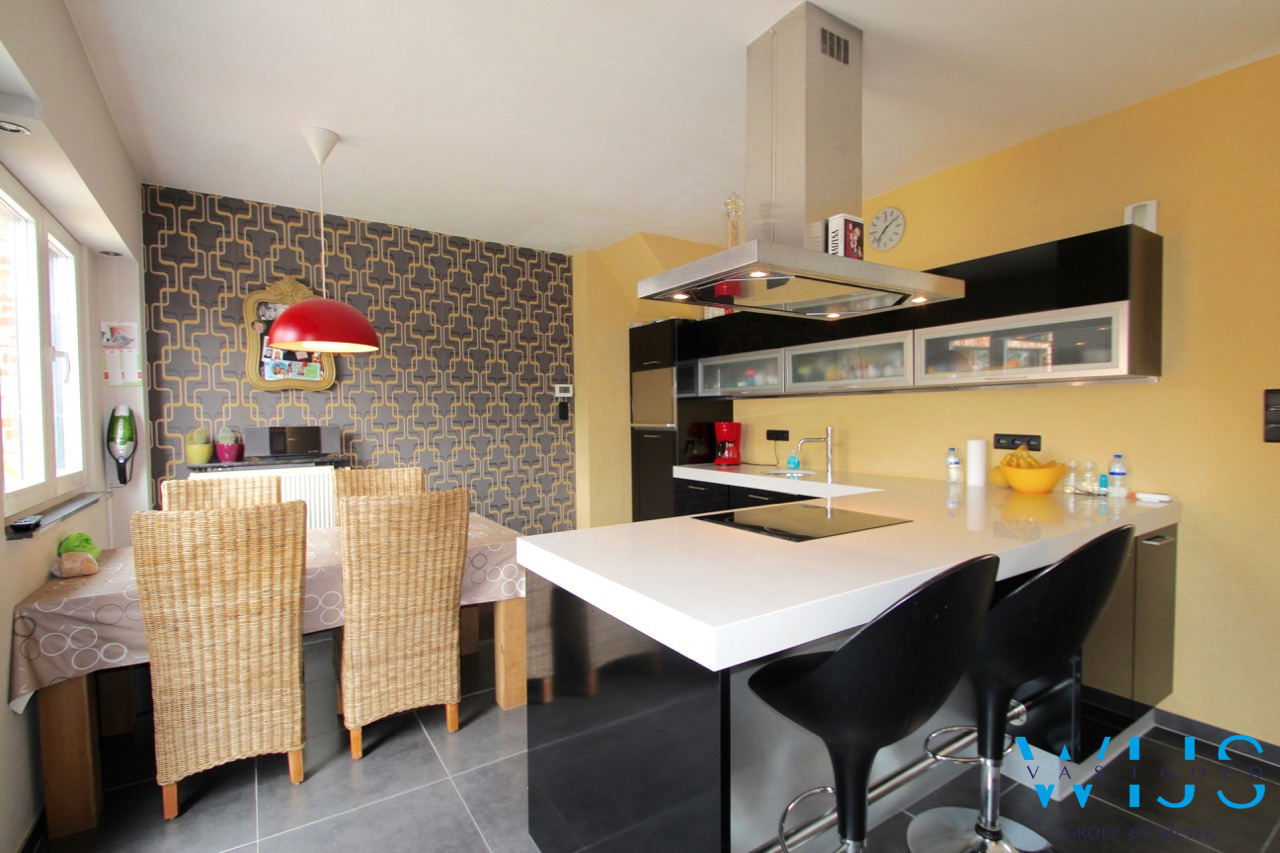 Unieke ruime gerenoveerde woning  ! 