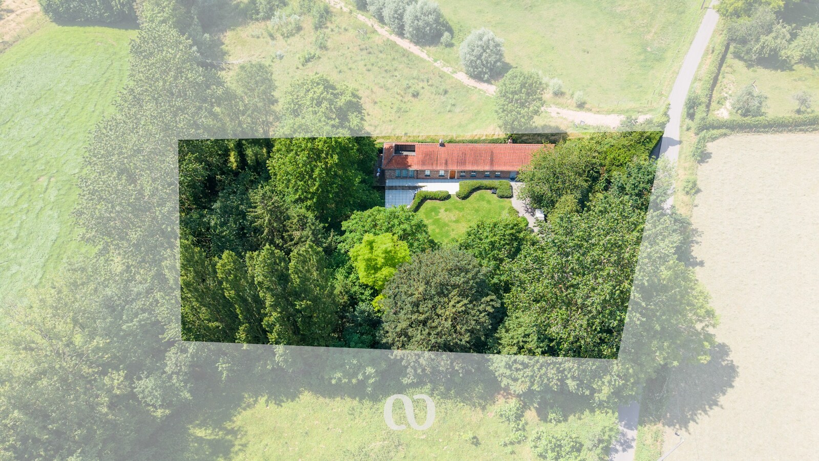 Charmante woning op meer dan 3.000 m² met uniek uitzicht in Maarkedal 