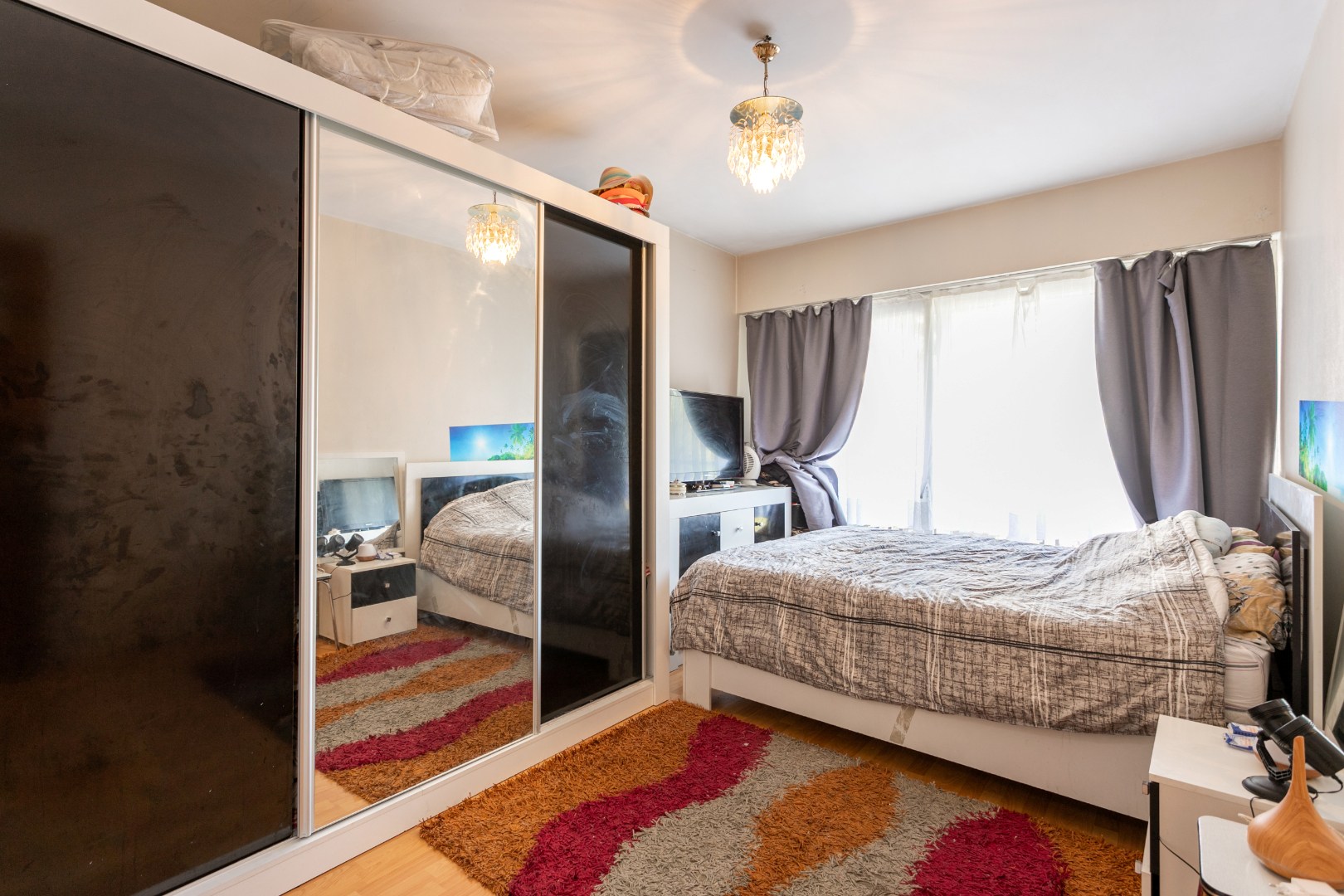 Appartement met 2 slaapkamers, terras en kelder te Anderlecht 