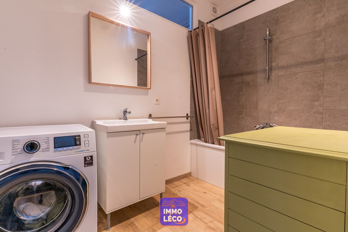 Immeuble de rapport avec deux logements 