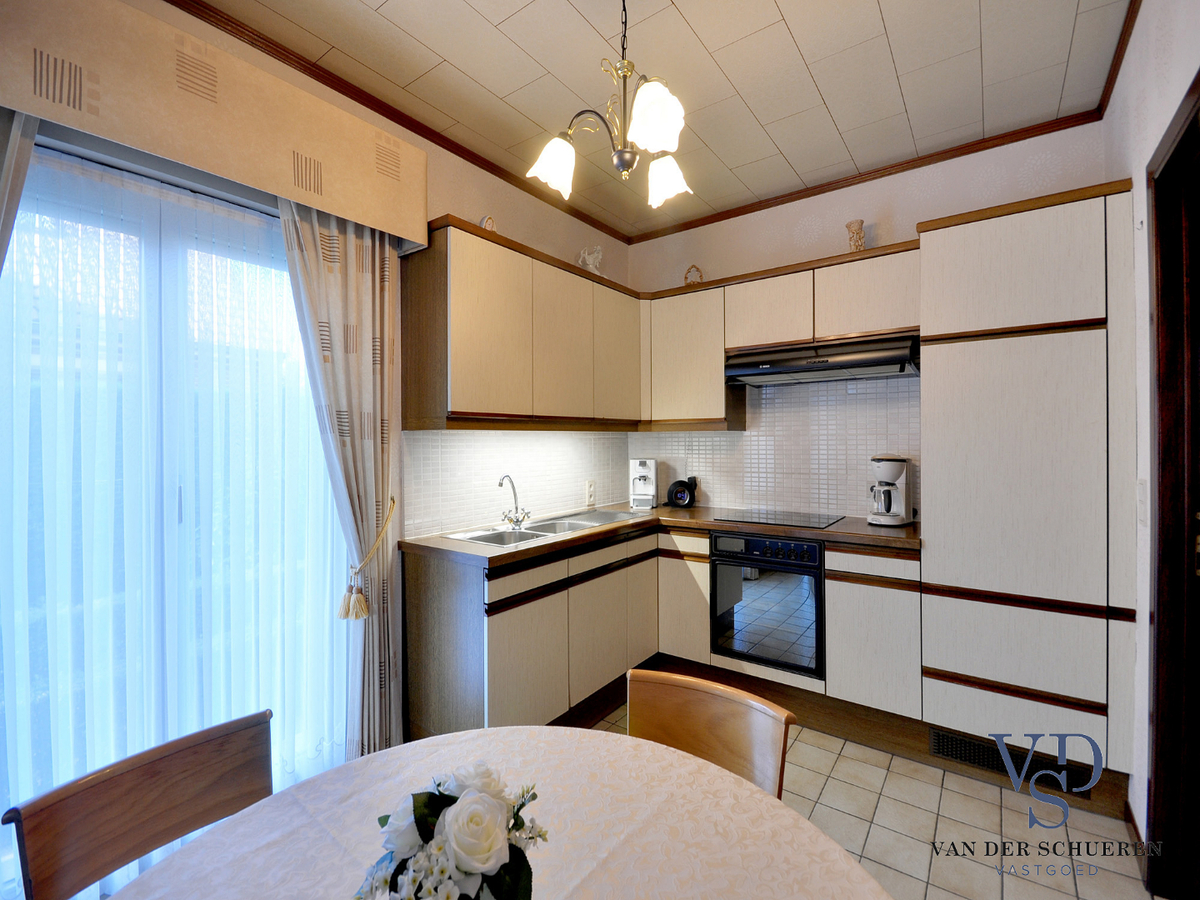 Uitstekend gelegen bungalow met 3 slaapkamers ! 