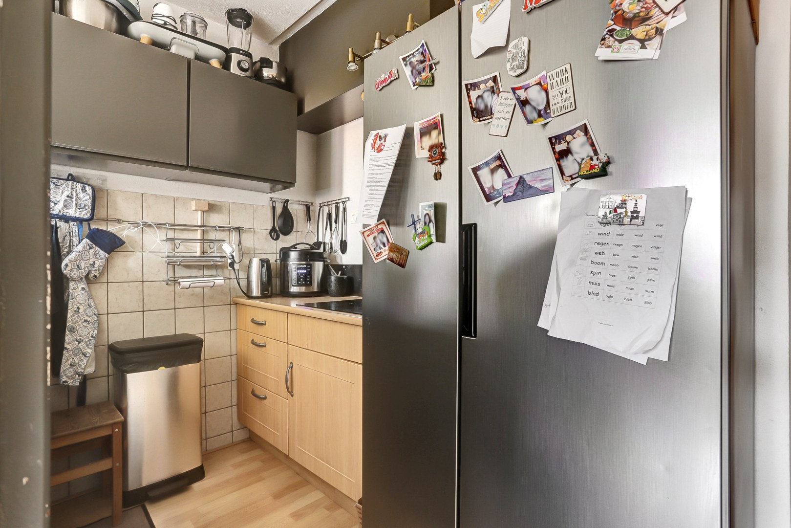 Een fijne benedenwoning op een toplocatie, perfect voor starters die hun woonwensen willen realiseren. Kom kijken en laat u verrassen! 