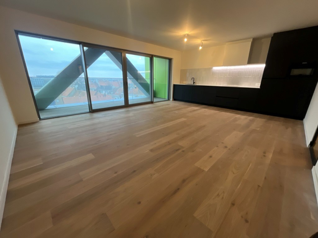 OPENDEURDAG: Project Hoost Zondag 12/04 - 10u - 14u (Maes en Boerenboomplein): Centraal gelegen 2-kamer appartement te Project Hoost met XL-terras 