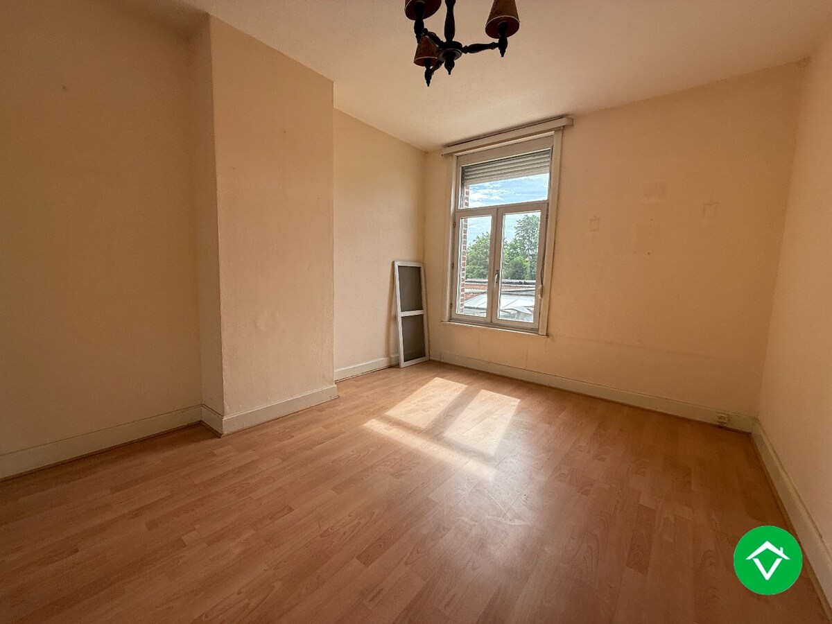 Gezellige rijwoning met 3 slaapkamers en tuin te centrum Roeselare 