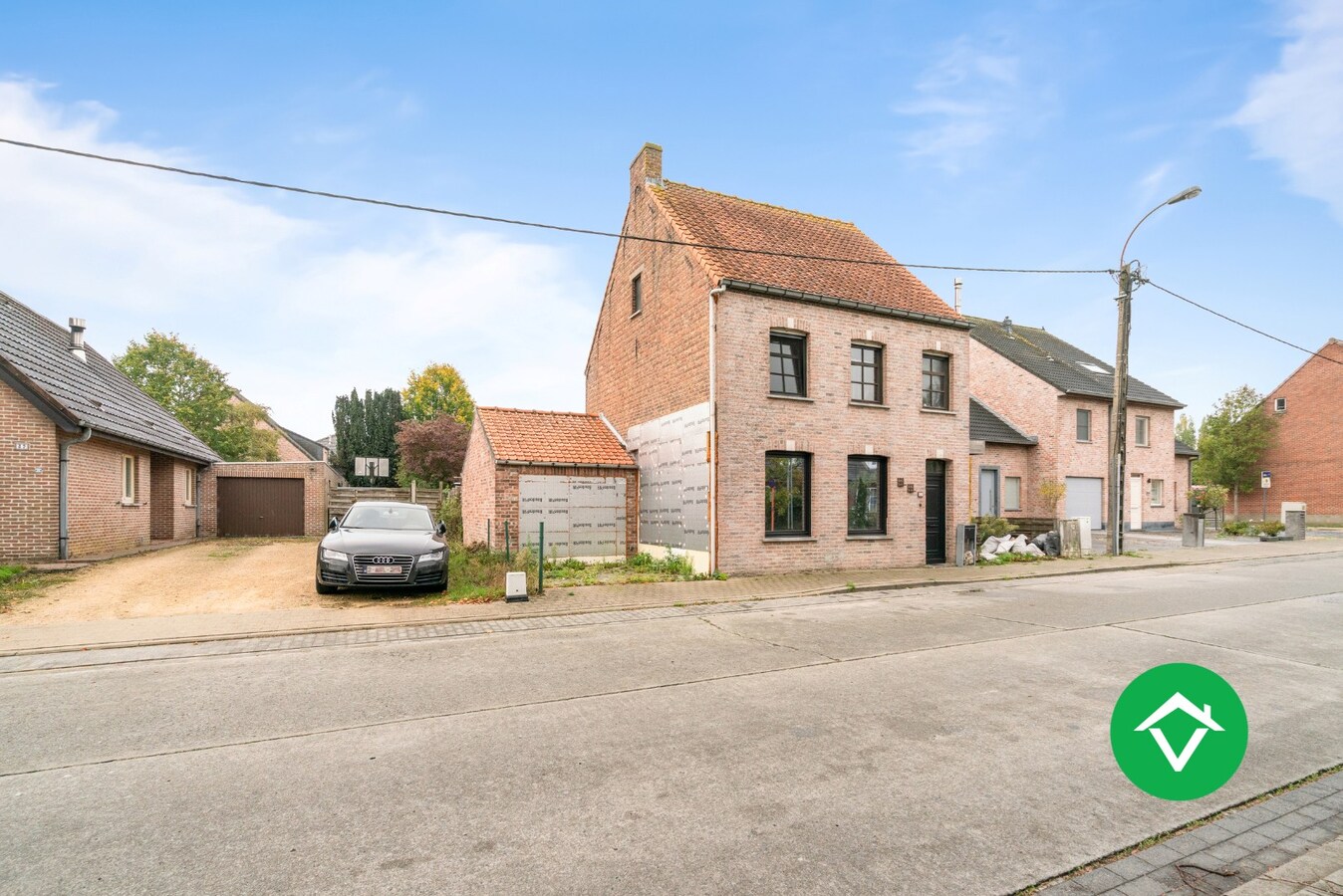 Gerenoveerde statige woning – 5 slaapkamers - EPC B te Torhout (Wijnendale) 