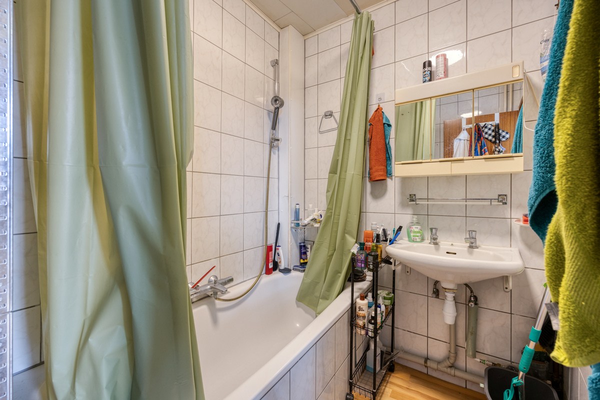 Super gelegen opbrengsteigendom bestaande uit 3 appartementen met tuin in het centrum van Tienen, EPC label C 
