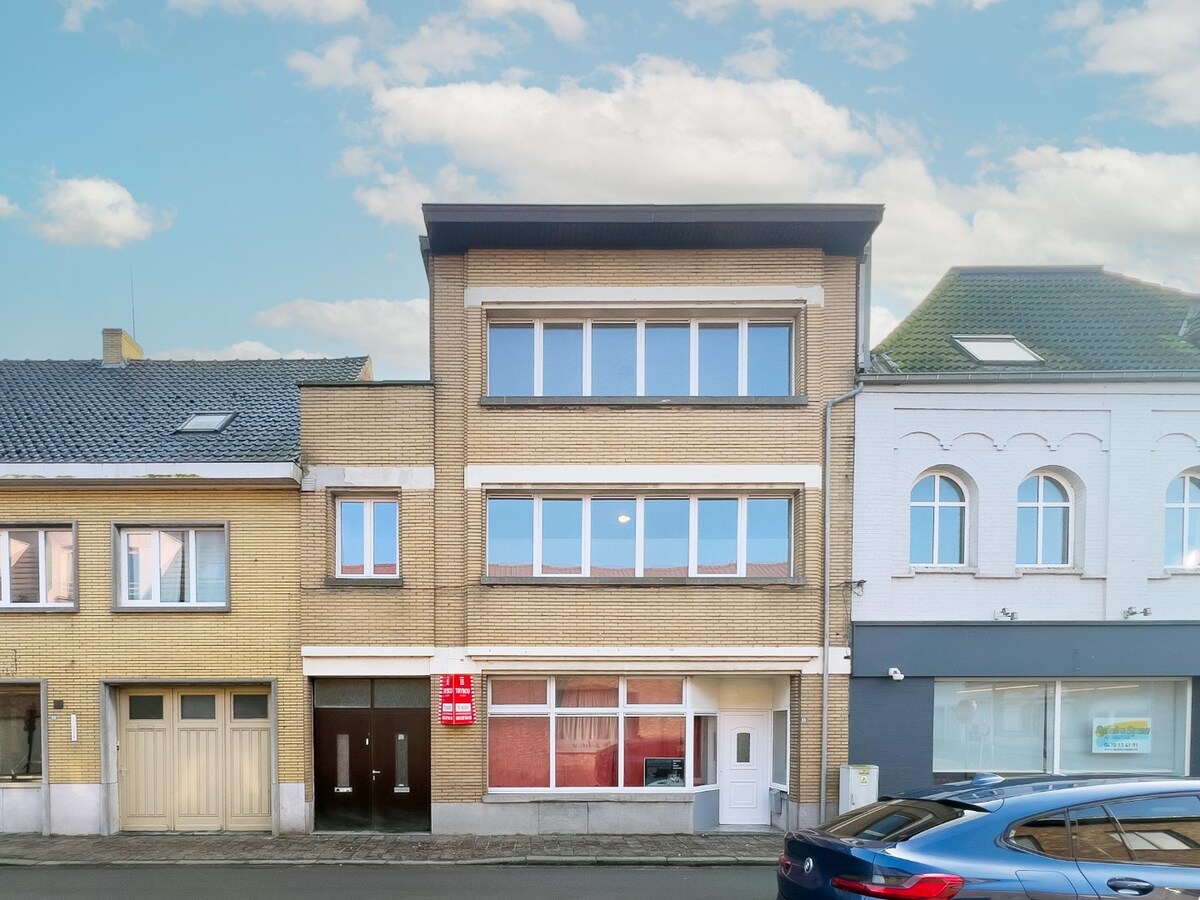 Opbrengsteigendom met 2 appartementen 