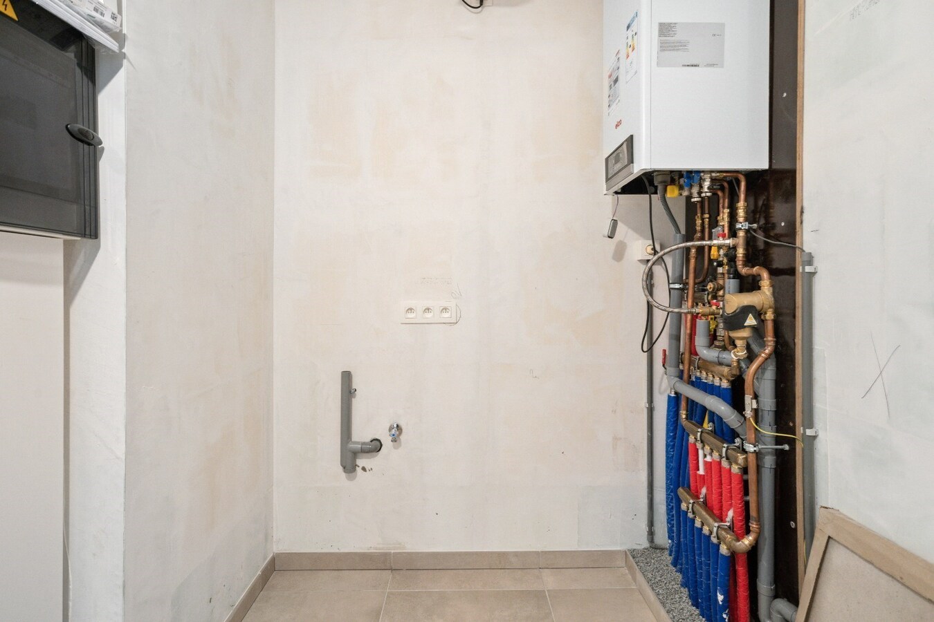 Ruim en energiezuinig 2-slaapkamerappartement met twee terrassen in centrum Ieper! 
