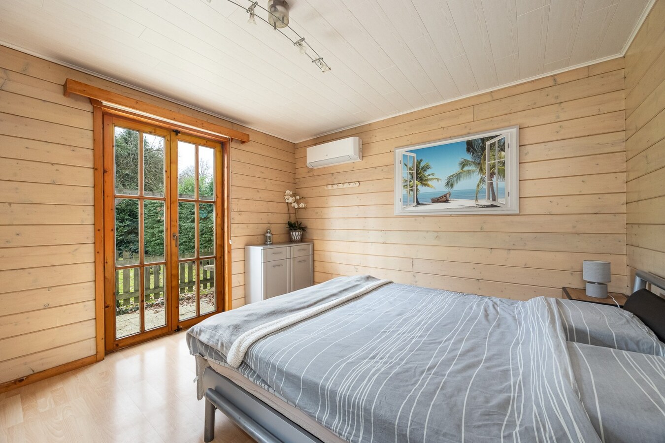 Instapklare gelijkvloers woning in het groen op een West-perceel van  626 m² 