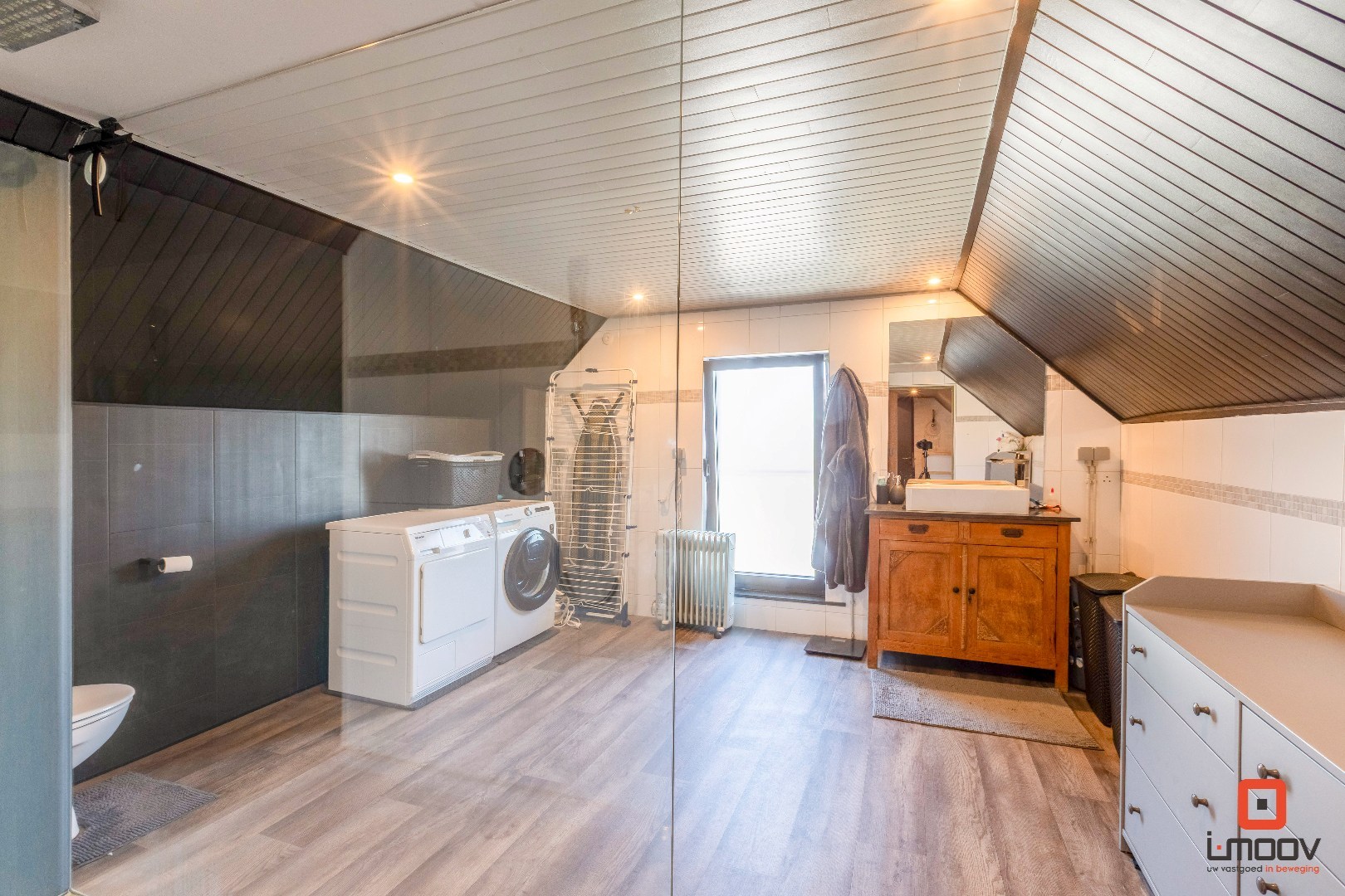 Instapklare woning met tuin in rustige buurt 