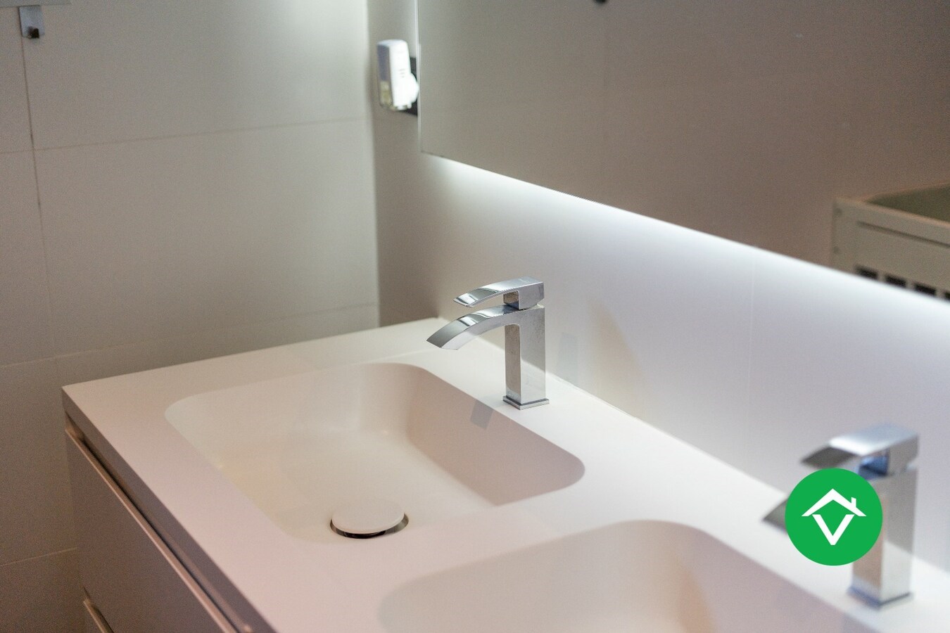 Instapklare, energiezuinige woning met privatieve tuin en garage te Pervijze 