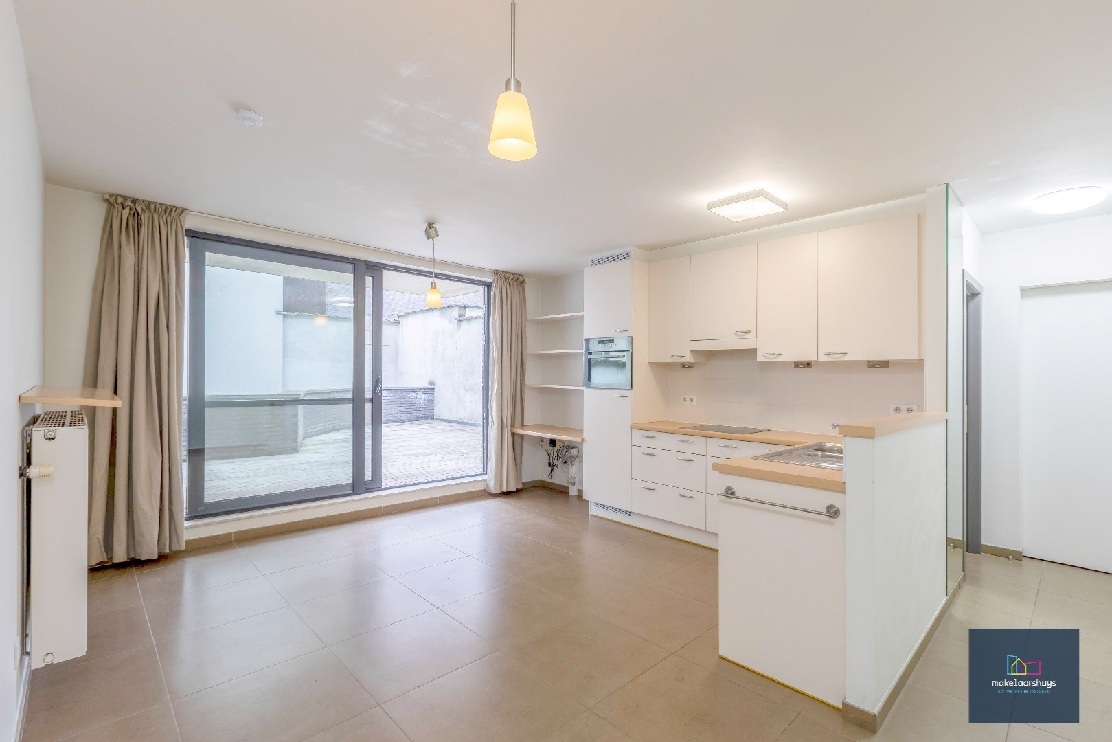 COMPROMIS IN OPMAAK 2slp. app. met schitterend terras in centrum Gent 