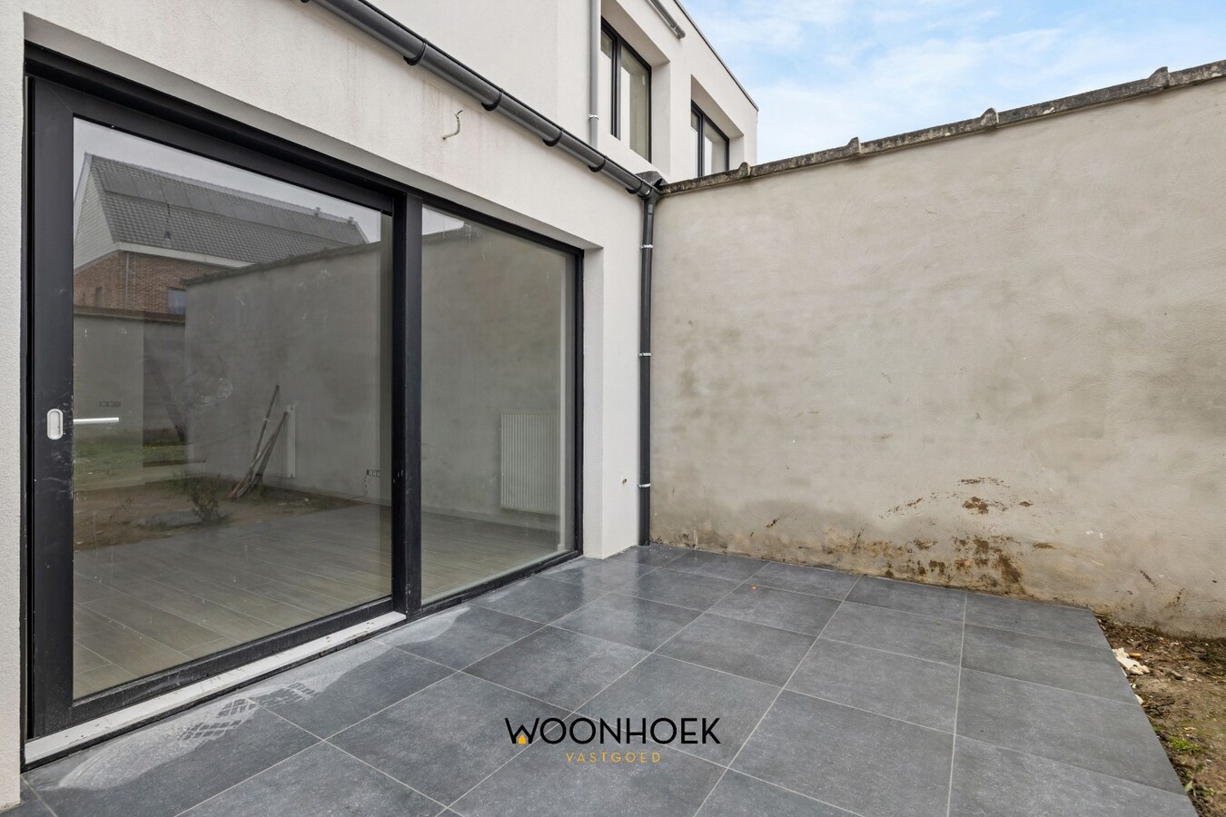 Gerenoveerde, 4-slpk woning met 2 badkamers en tuin! 