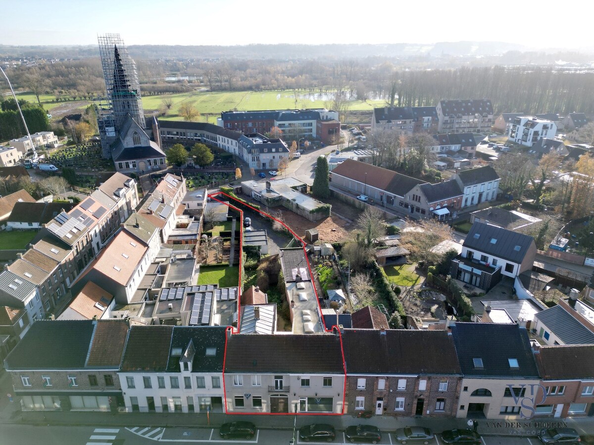 Perceel met mogelijkheden in centrum Eine ! 