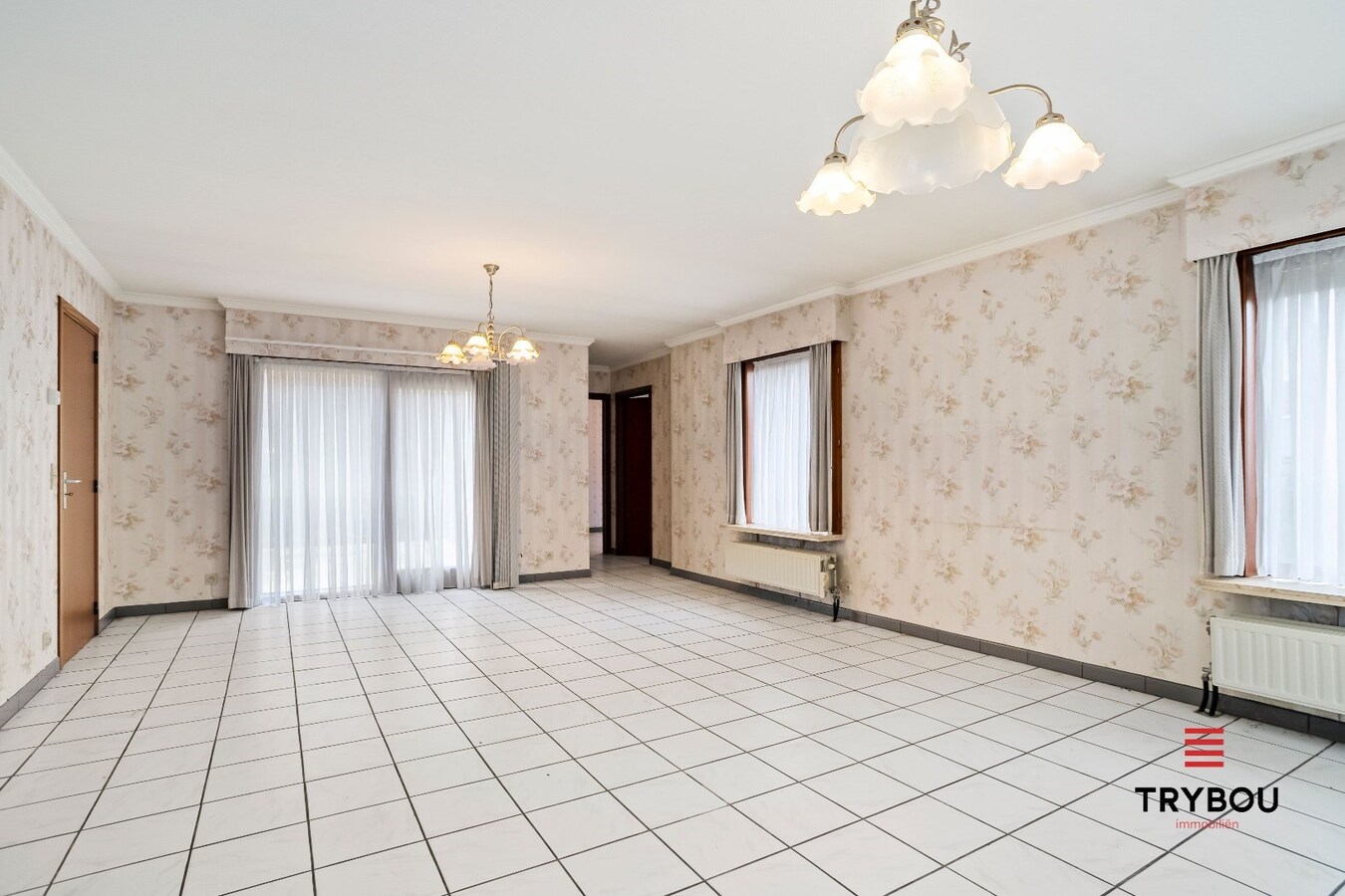 Ruime hoekwoning met 3 slaapkamers en garage te Poelkapelle 