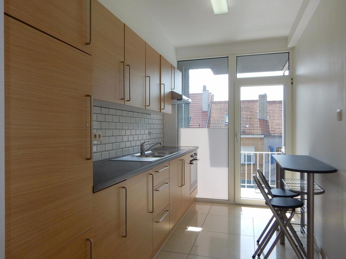 Volledig gerenoveerd zonnig appartement 