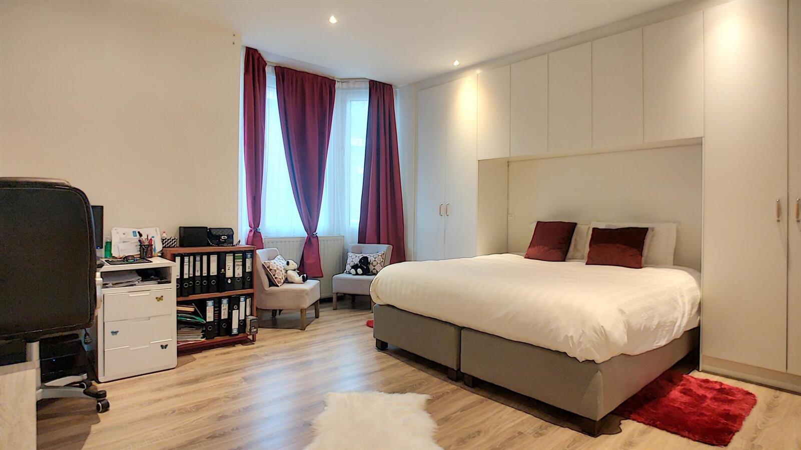 Knap gerenoveerde gezinswoning met 3 slaapkamers  - Heist 