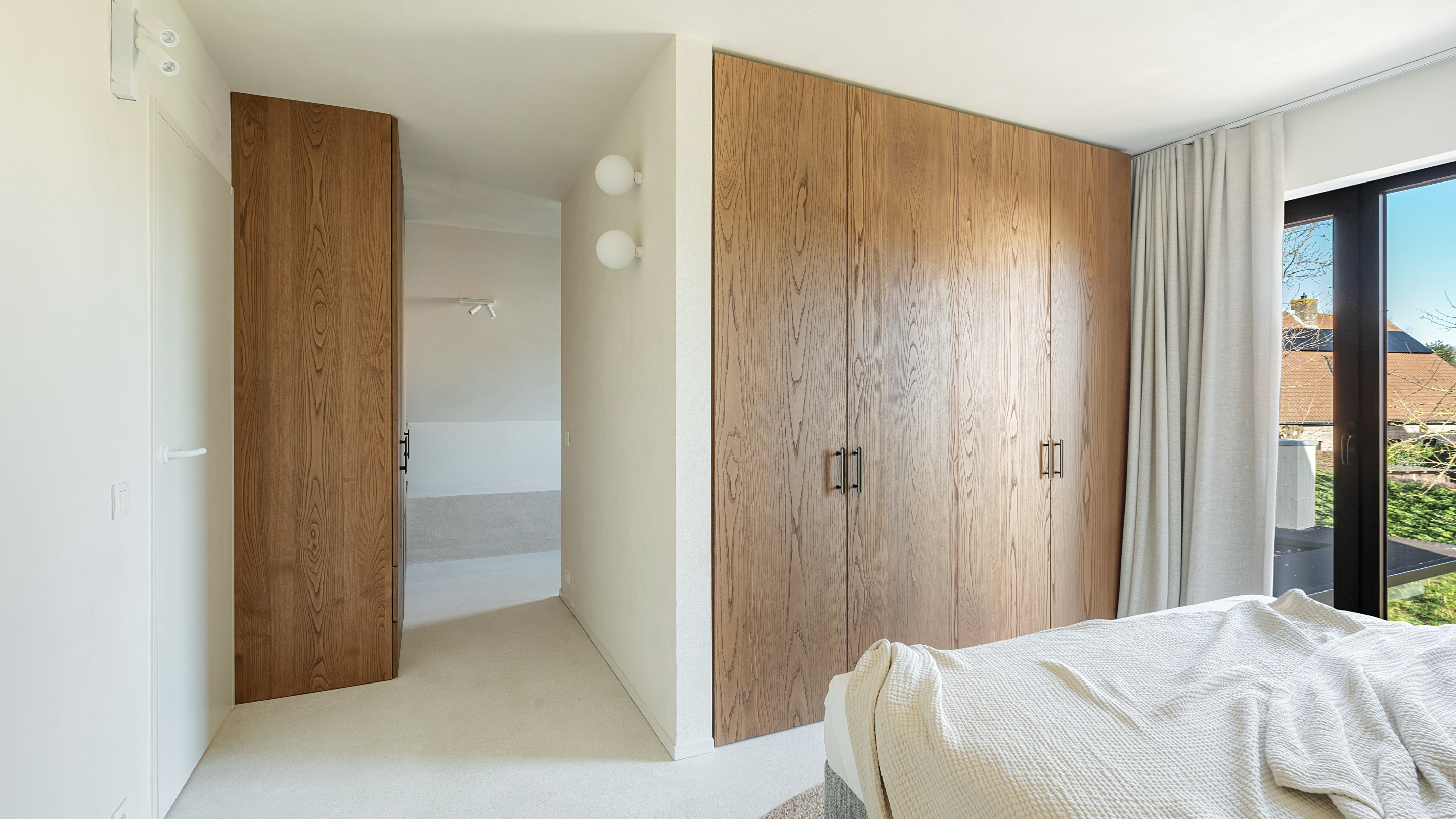 Villa de luxe rénovée dans un quartier résidentiel. 