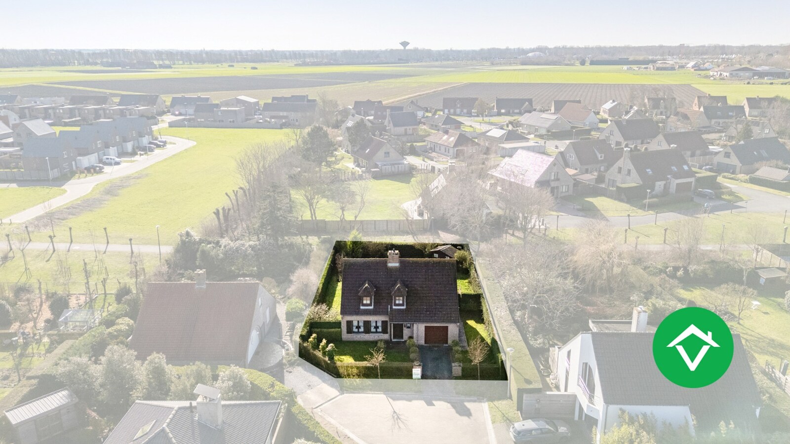 Rustig gelegen alleenstaande woning met 3 slaapkamers en garage te Nieuwpoort 