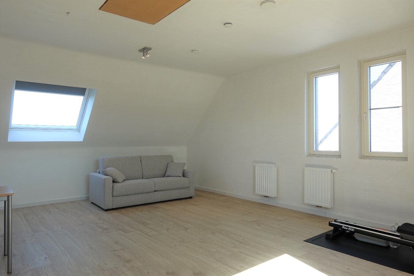 Prachtig afgewerkte moderne nieuwbouwwoning met tuin 