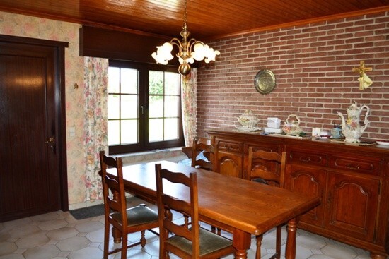 Vierkantshoeve met prachtige schuur en stallingen op ca. 6.000M² te Londerzeel 