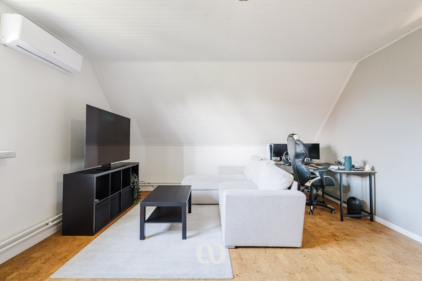Instapklare gezinswoning met 4 slaapkamers en tuin 