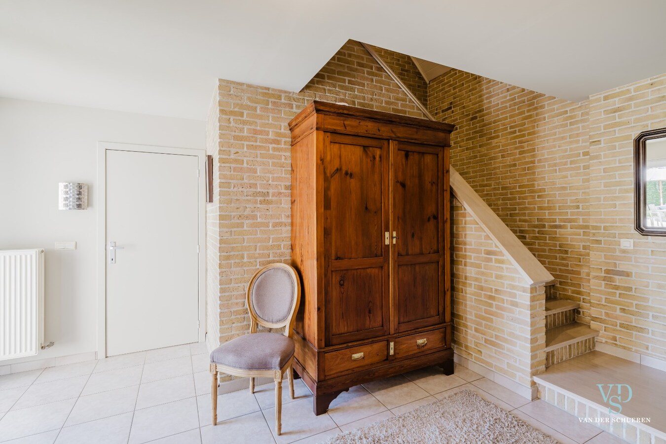 Bijzonder ruime (446m²), tijdloze villa 