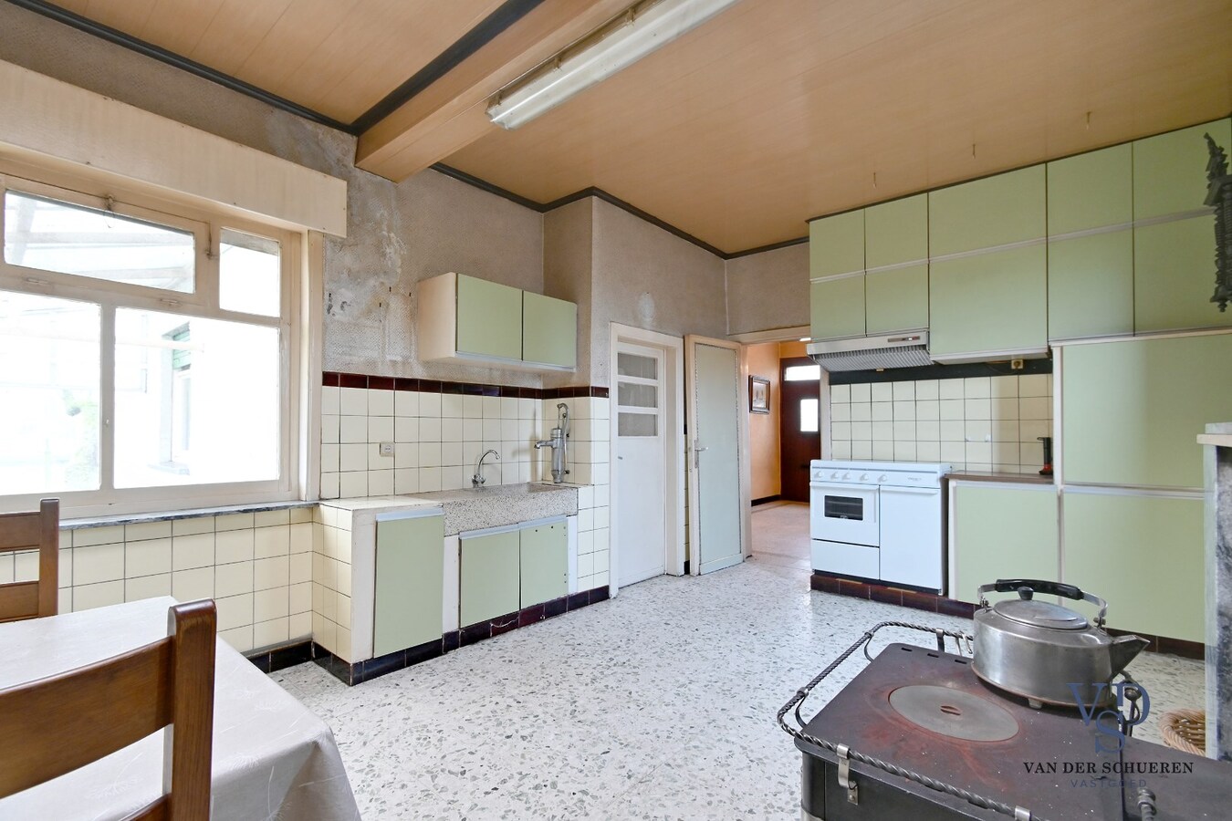 Exceptioneel gelegen eigendom met mogelijkheden! 