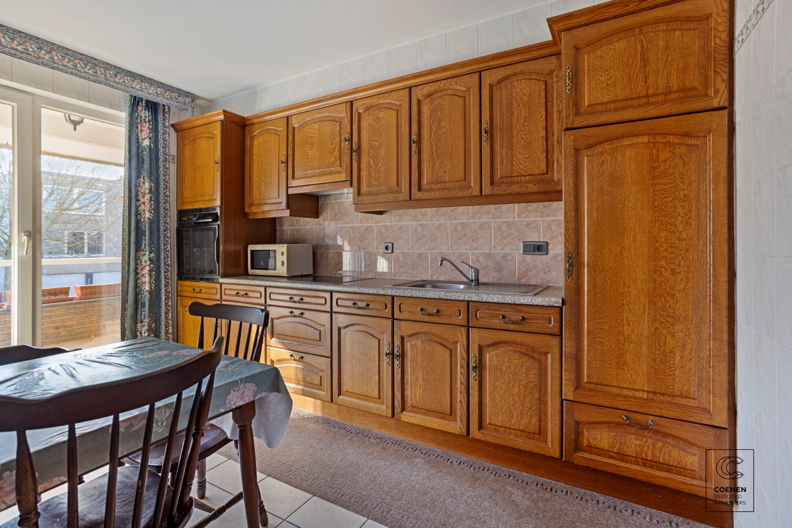 Lichtrijk appartement van 94 m² met twee slaapkamers te Zwijndrecht! 