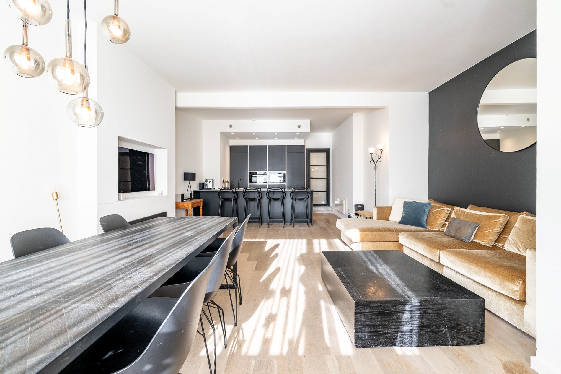 Appartement de plain-pied prêt à emménager dans un emplacement central à Knokke. 