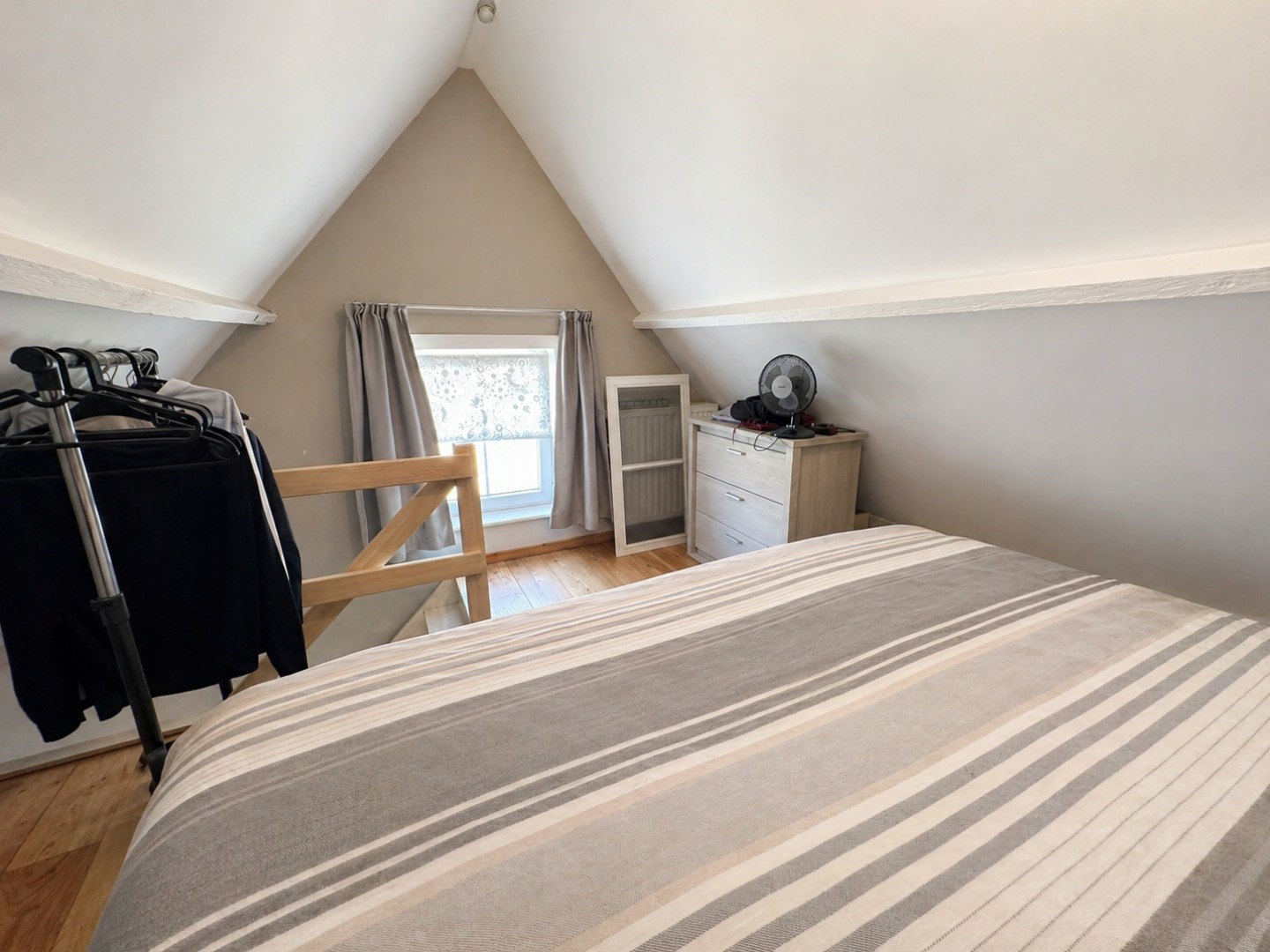 Gezellig 1-slpk appartement met autostaanplaats (en tuin), Torhout 