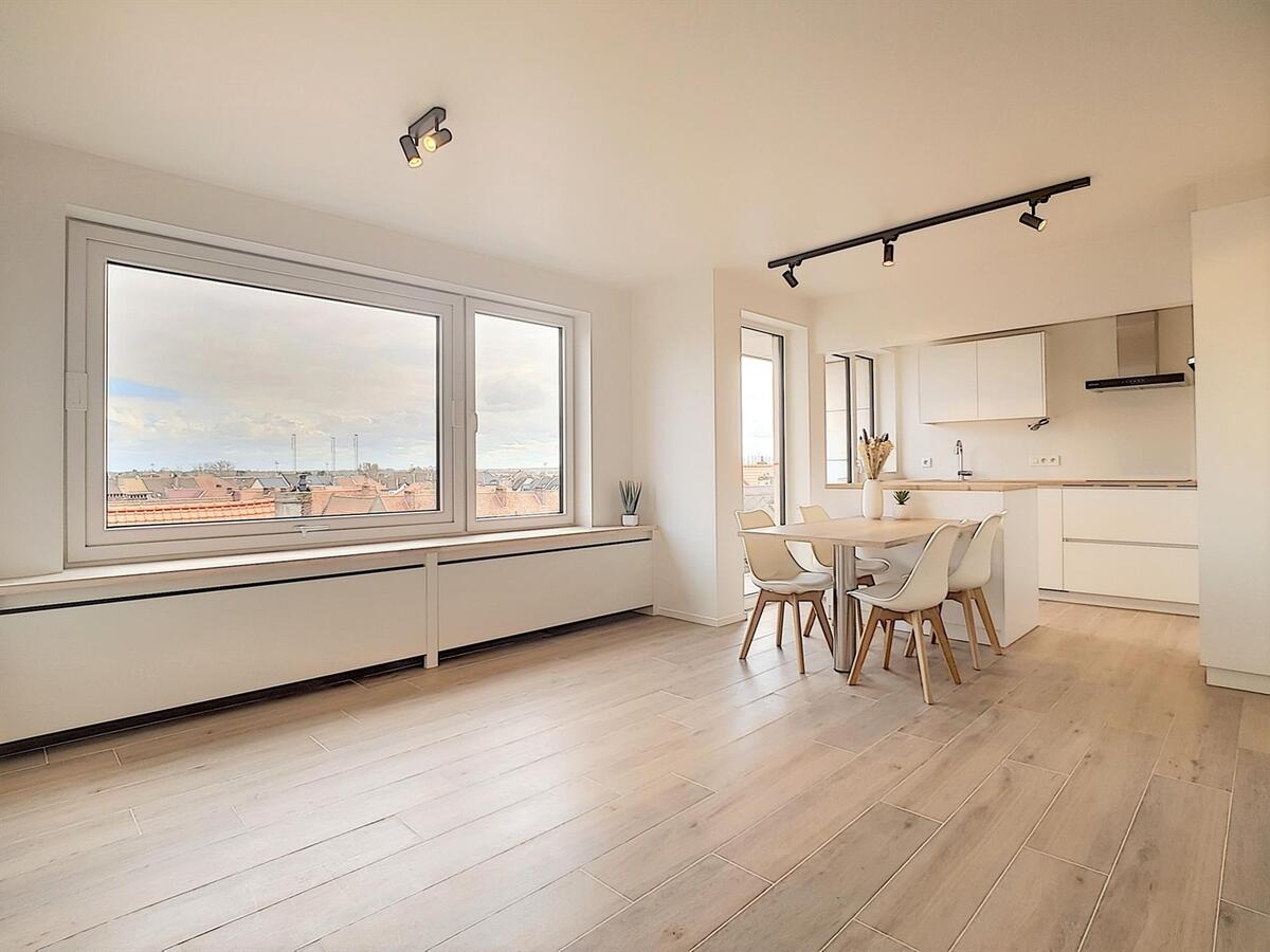 Knap gerenoveerd appartement met open zichten - Heist 