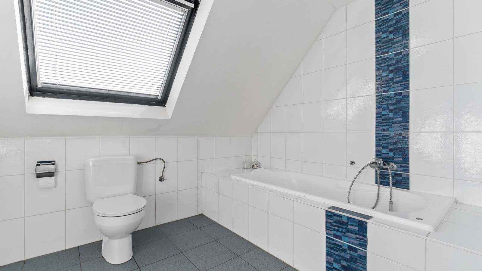 Vrijstaande gezinswoning op slechts 10 minuutjes van Maastricht! 