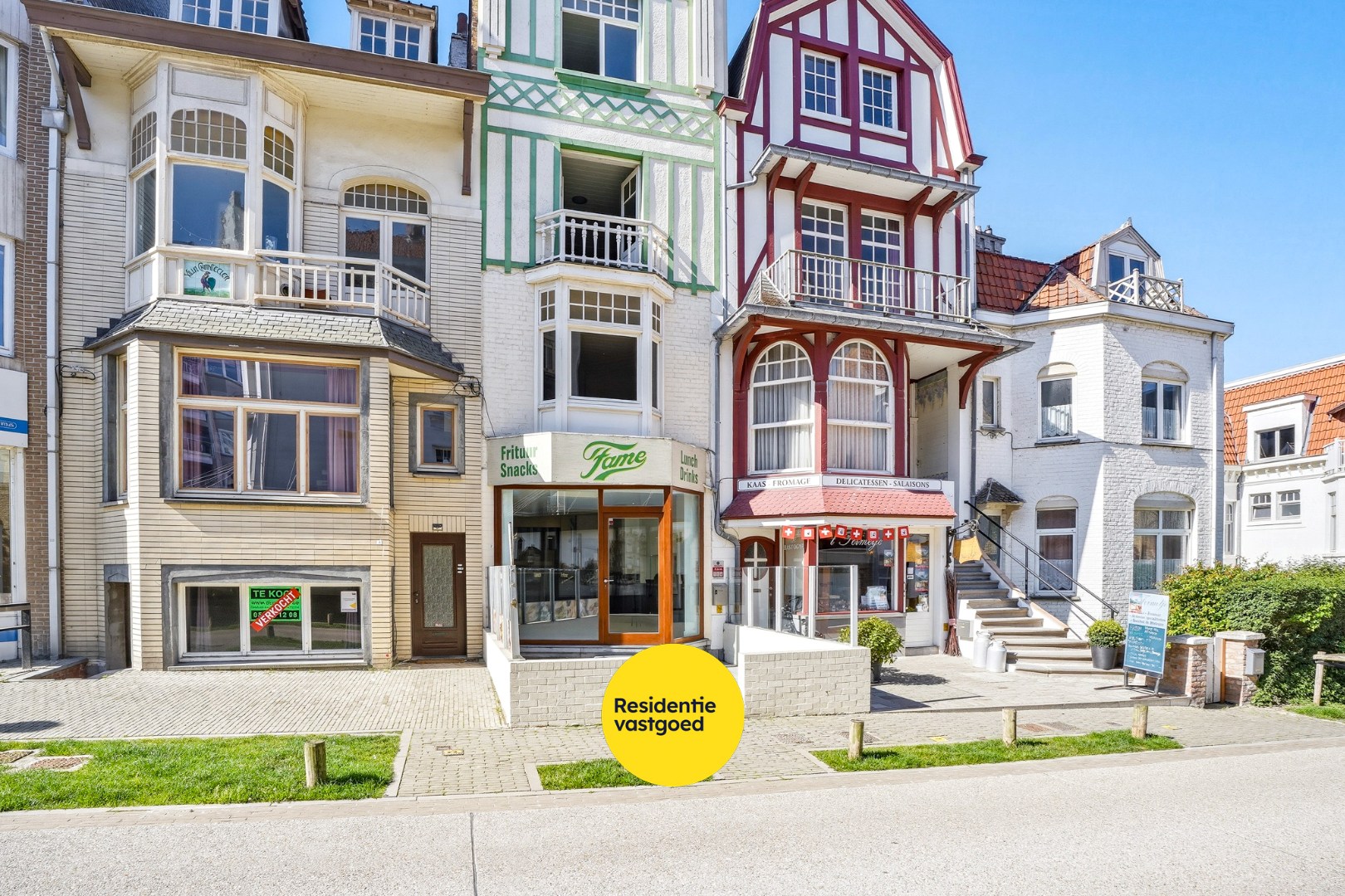 Goed gelegen gebouw op 117m² te De Panne bestaande uit een handelsruimte en woonst. 