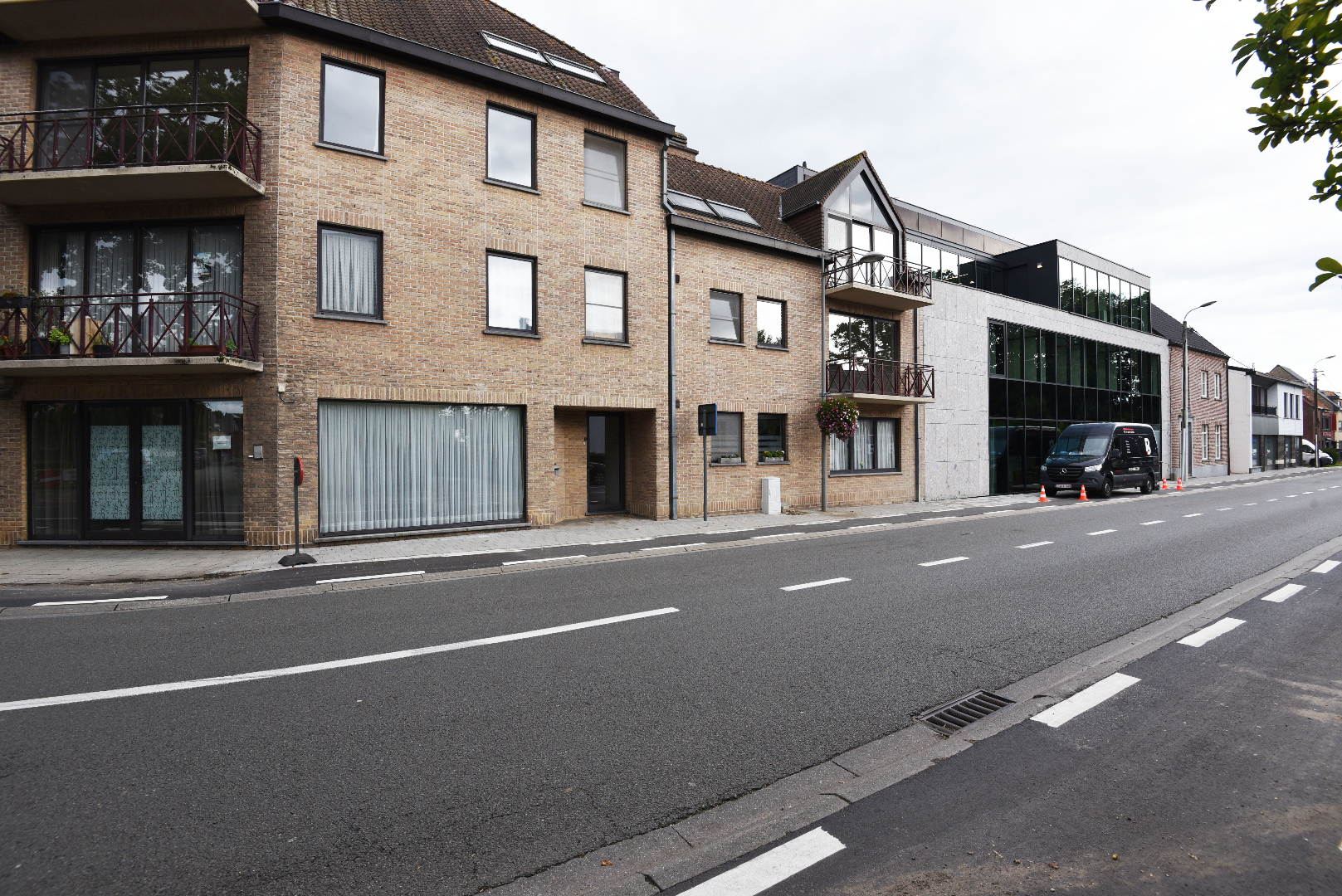 Appartement (121 m²) met 2 slaapkamers en garage te LEMBEKE 