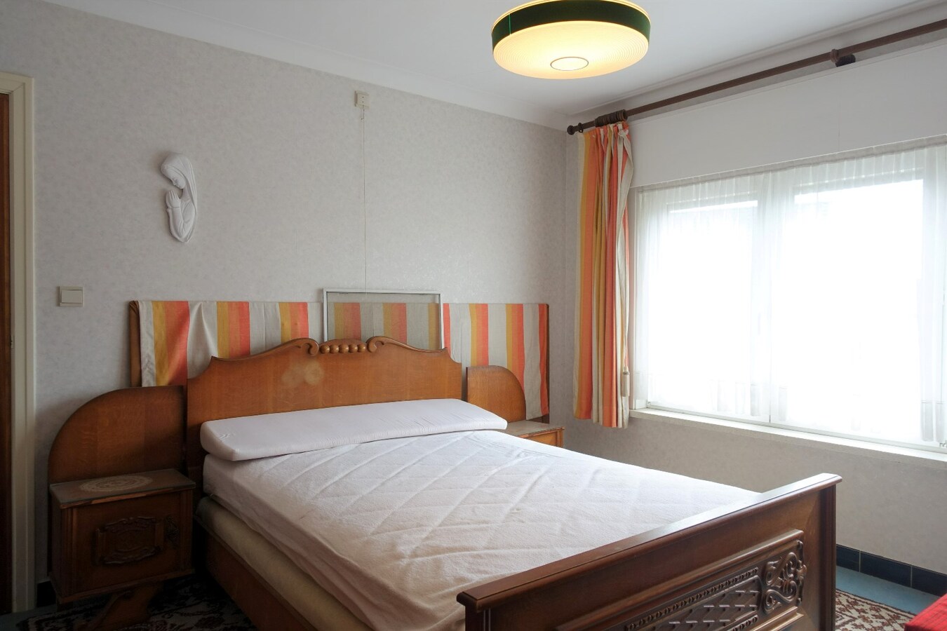 Karaktervolle woning met dubbele garage op 1.408m² 