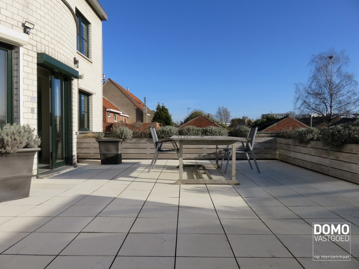 GUNSTIG GELEGEN OPBRENGSTEIGENDOM TE HASSELT 