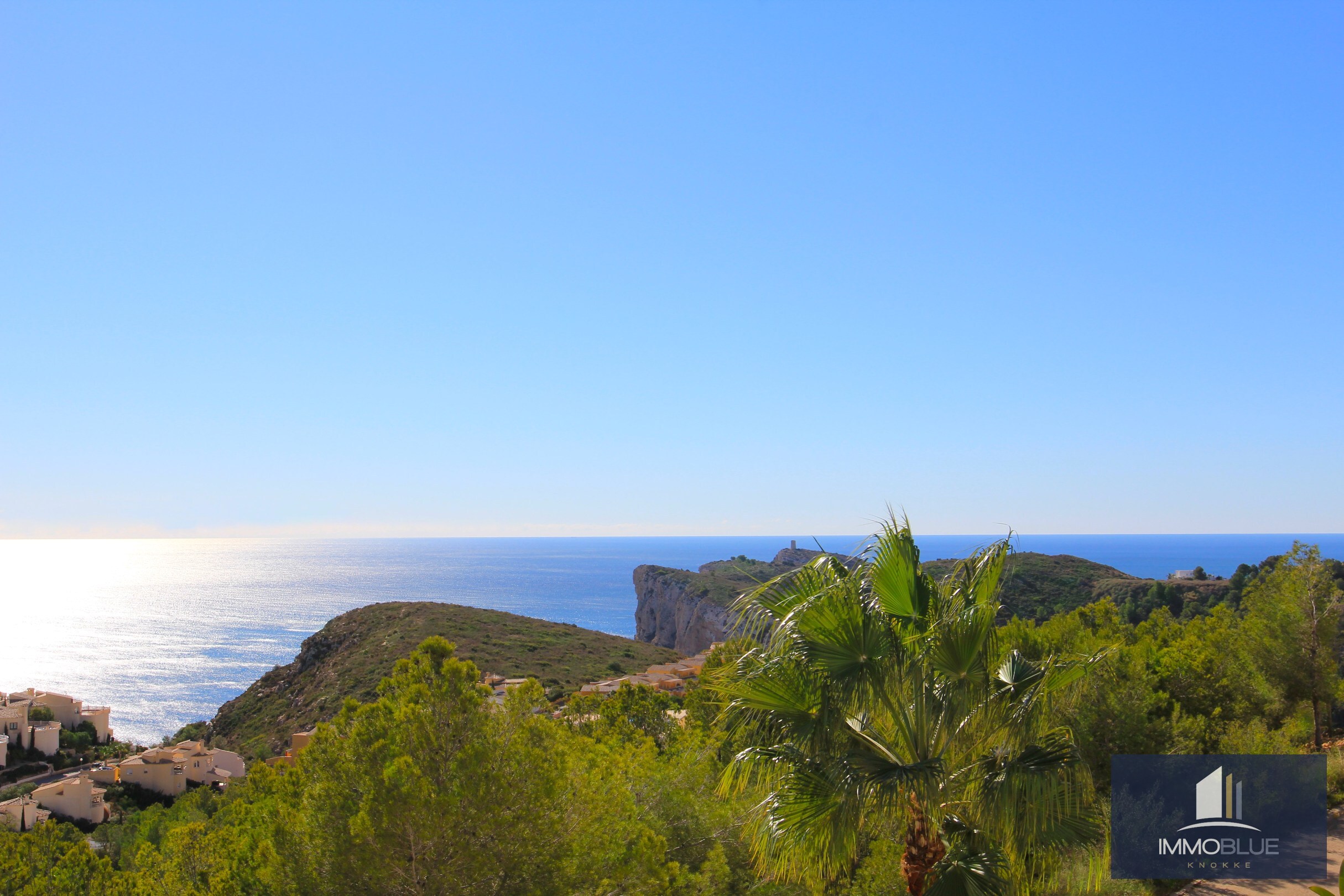 Open en praktisch wonen in mediterrane omgeving. 