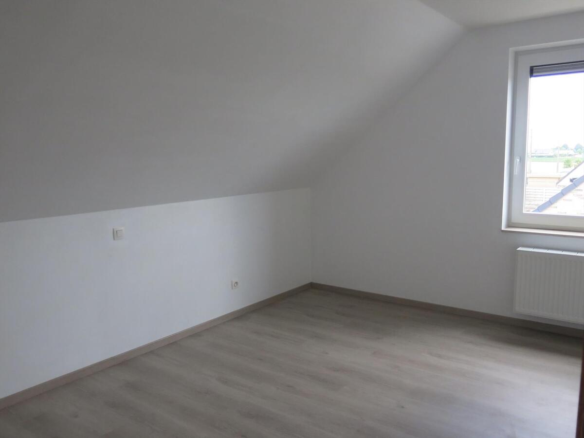 Ruime nieuwbouwwoning met zongerichte tuin en 3 slaapkamers 