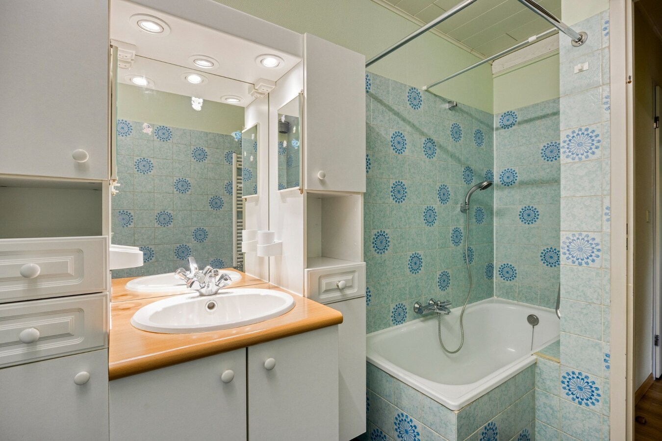 Ruim appartement met 2 slaapkamers in Kessel-lo 